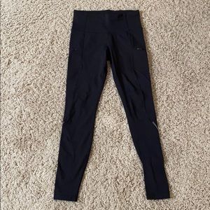 Lululemon leggings size 6